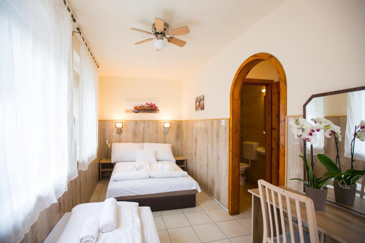 Dreibettzimmer