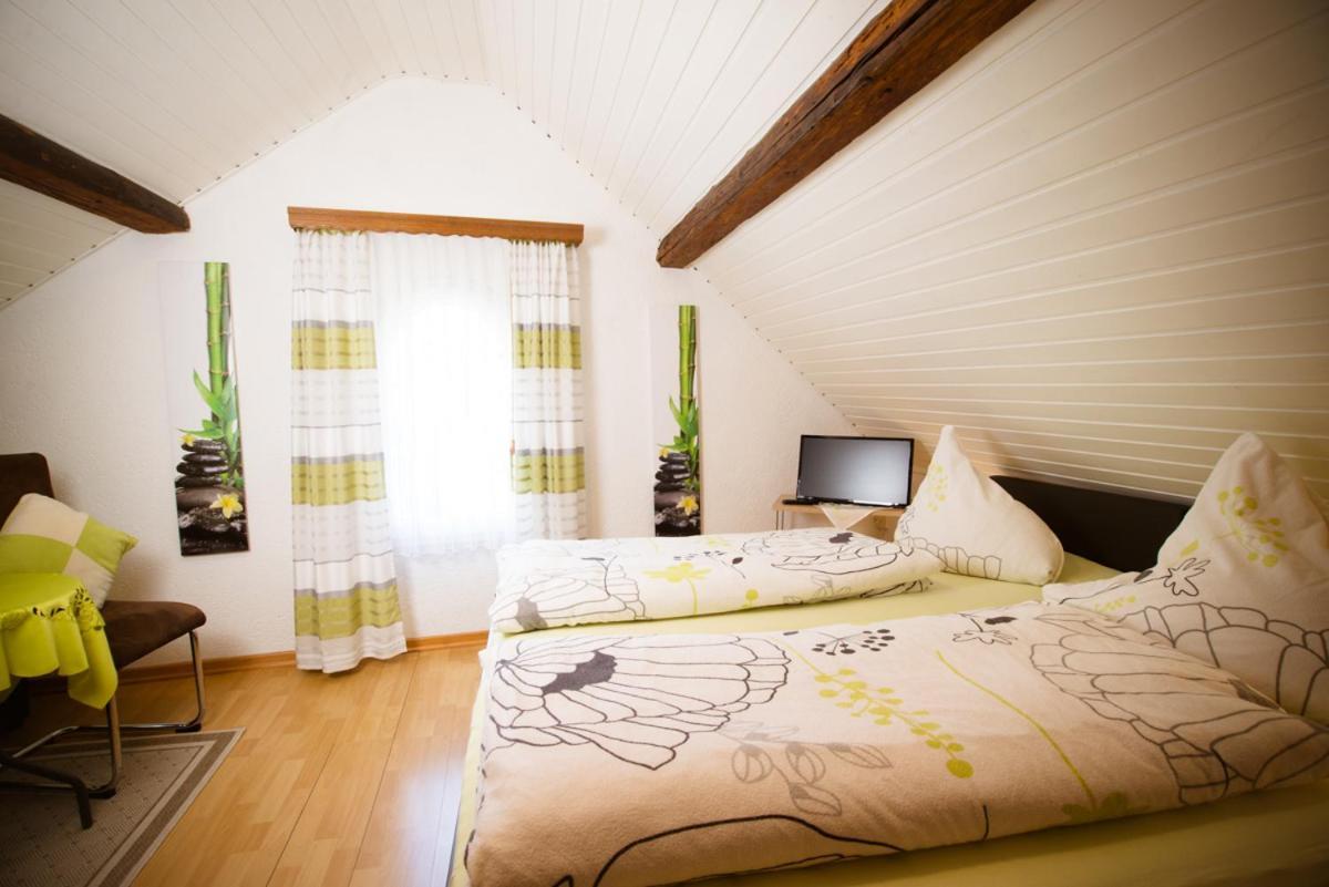 Small Double Room,1030276879:JPEG