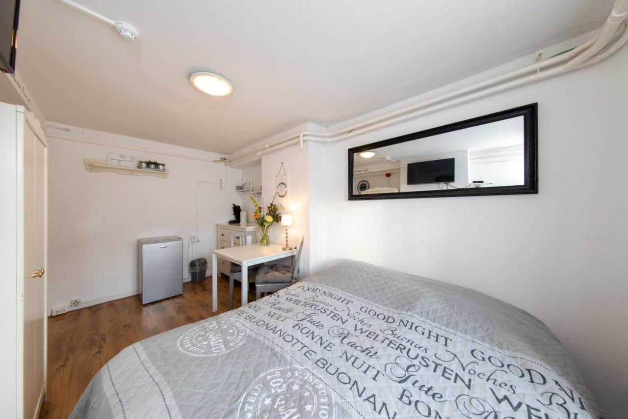 Double Room with Private External Bathroom,1037391883:JPEG