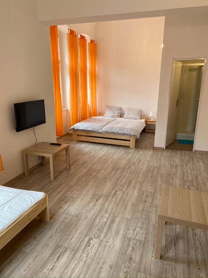 Economy Triple Room,1057894315:JPEG