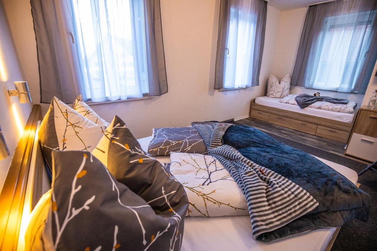 Classic Triple Room,1073550481:JPEG