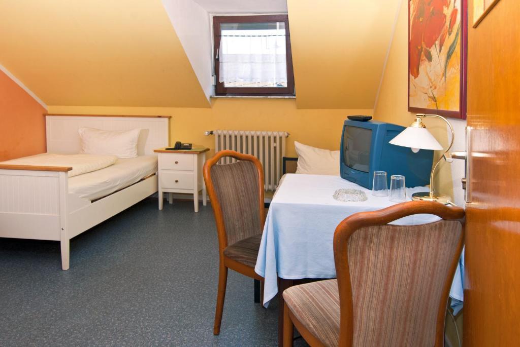 Single Room,11015558:JPEG