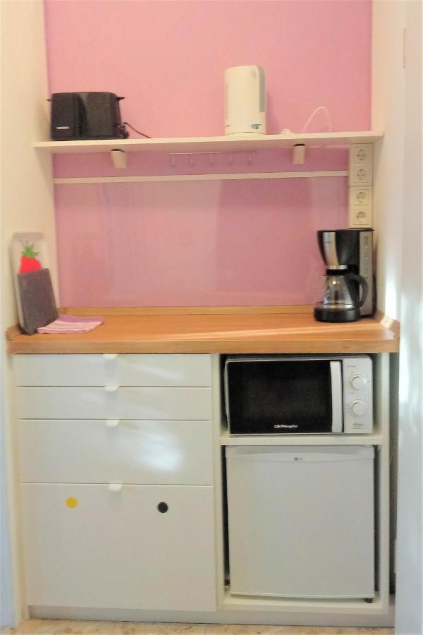 Single Room with Bathroom,1323494200:JPEG