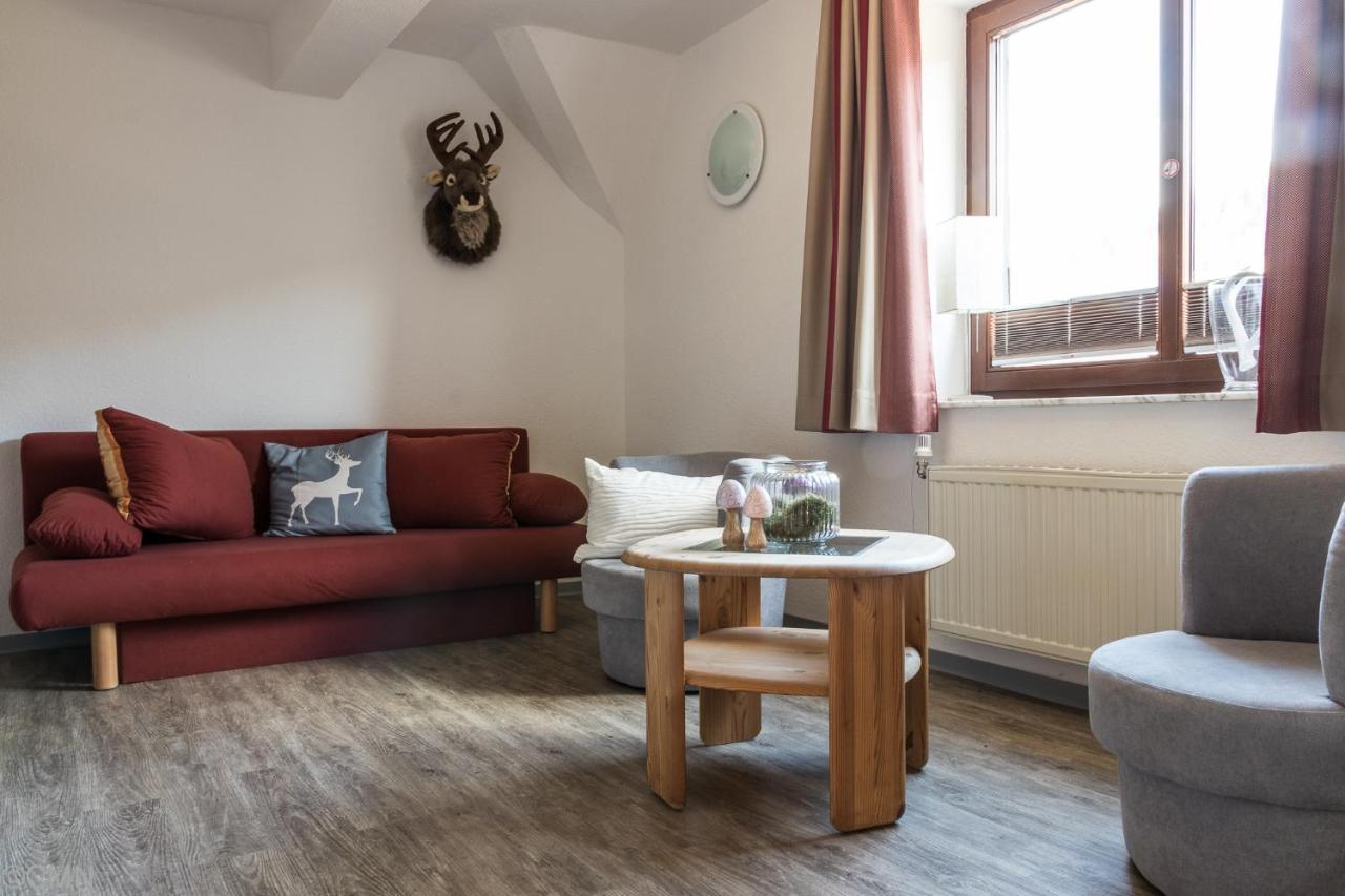 Family Room with Garden View,1089176554:JPEG