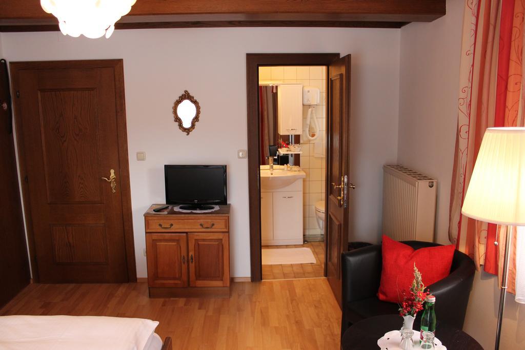 Double Room 1,109859229:JPEG