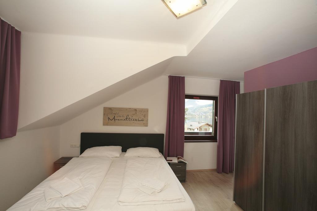 Suite with Lake View,109886367:JPEG