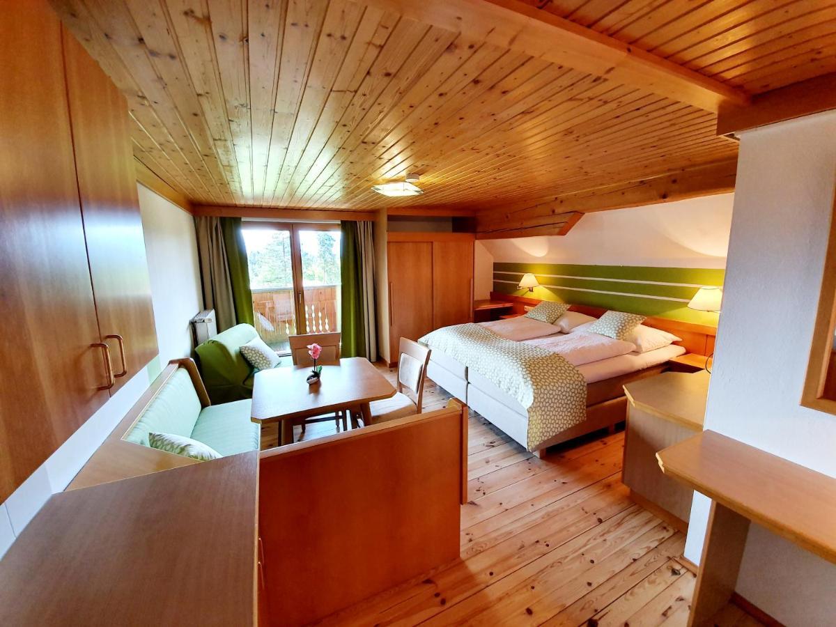 Familienzimmer mit Balkon