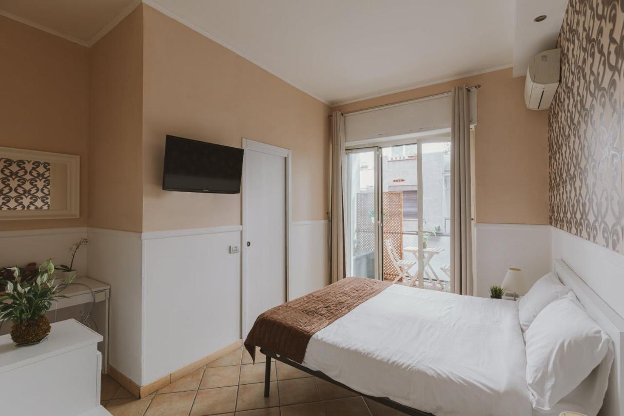 Double Room with Balcony,1111207227:JPEG