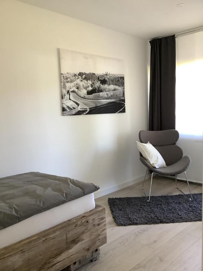 Einzelzimmer mit Balkon
