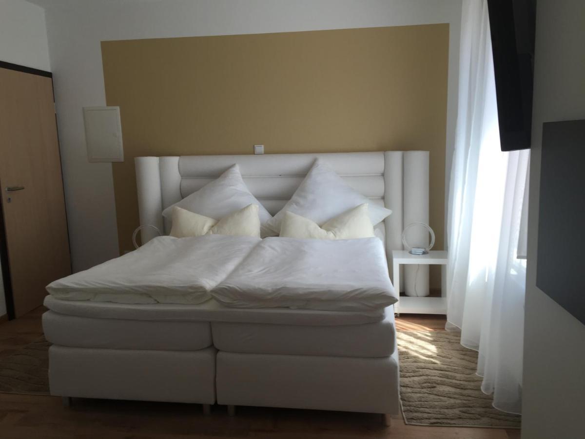 Double Room,1133370462:JPEG