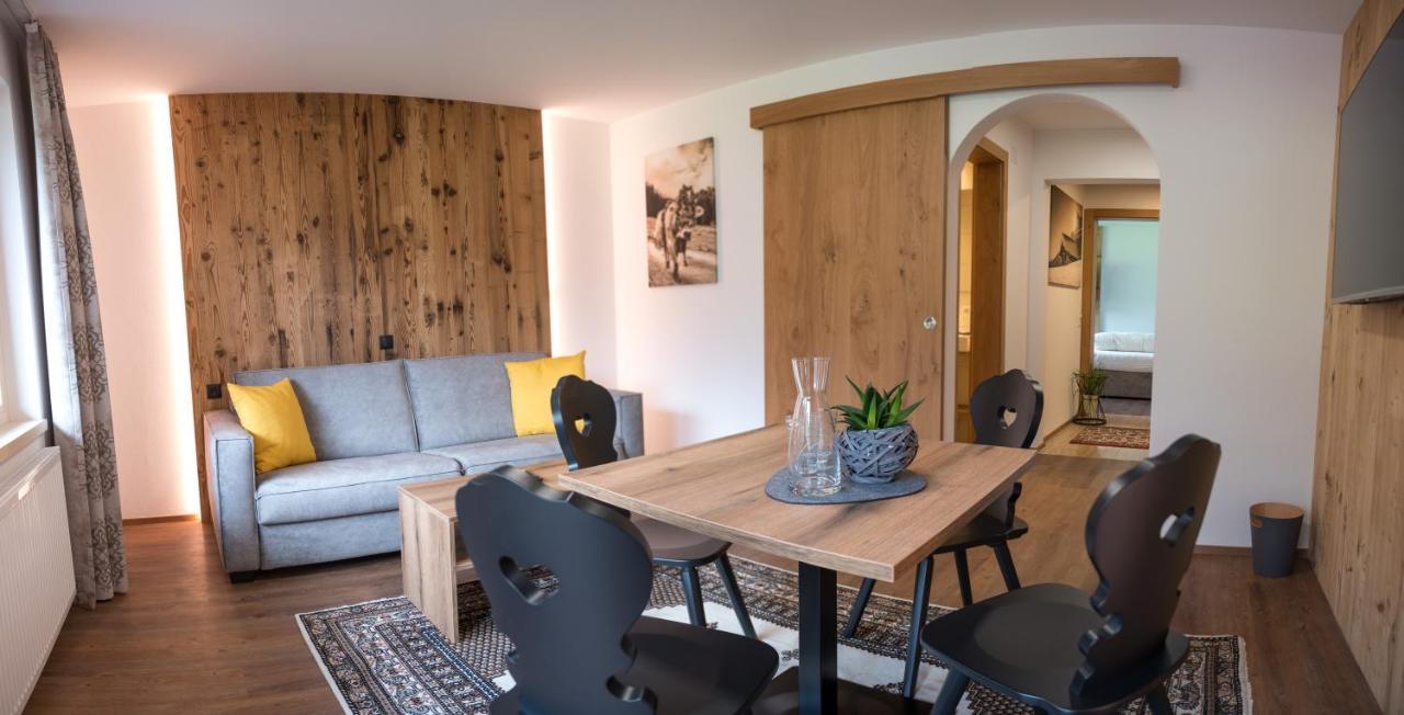 Suite mit Bergblick