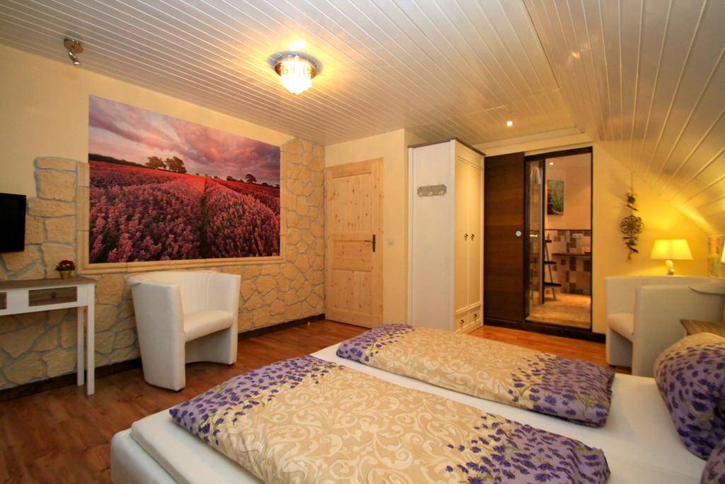 Double Room with Balcony,114670925:JPEG