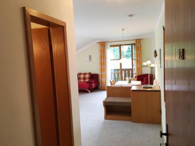 One-Bedroom Apartment,1146316759:JPEG