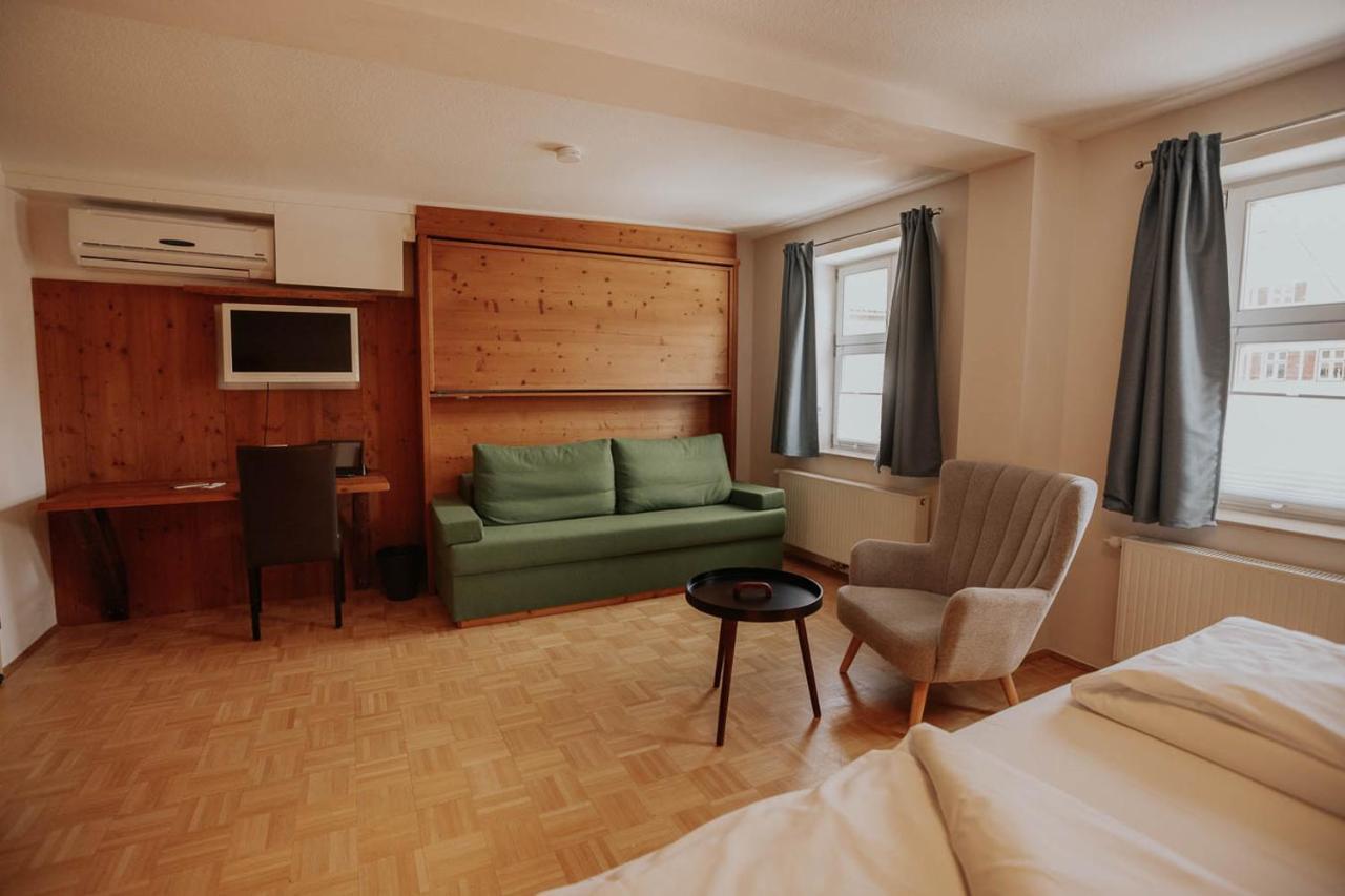 Double Room with Extra Bed,1157256090:JPEG