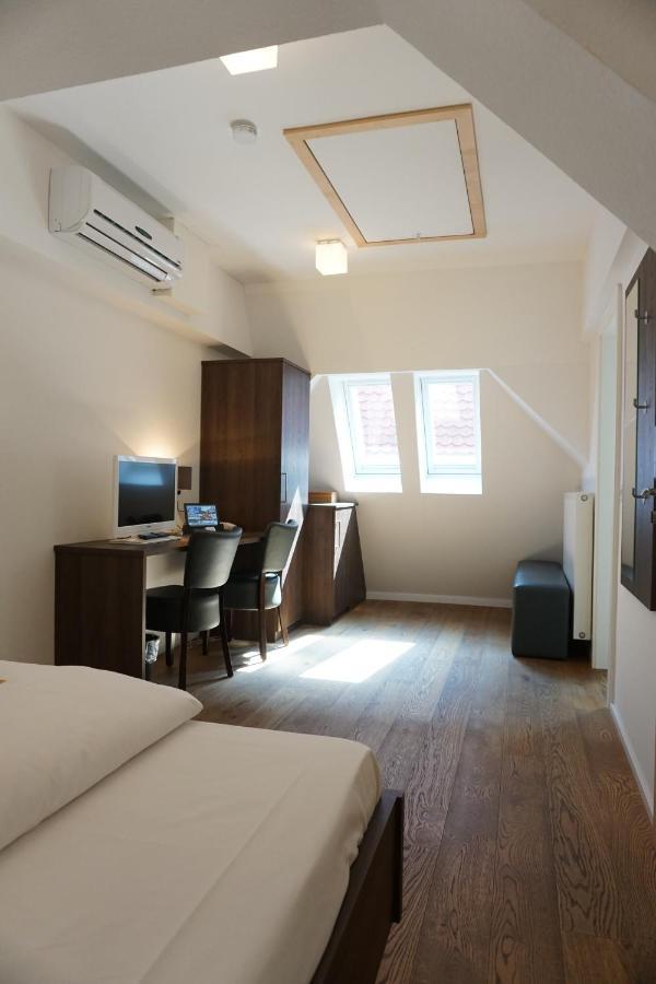 Single Room,1157256360:JPEG