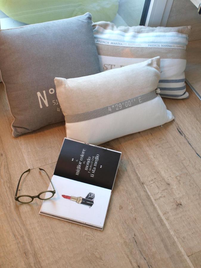 Double Room with Lake View,1169684368:JPEG