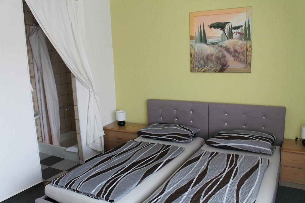 Double Room with Shared Toilet,1177763239:JPEG