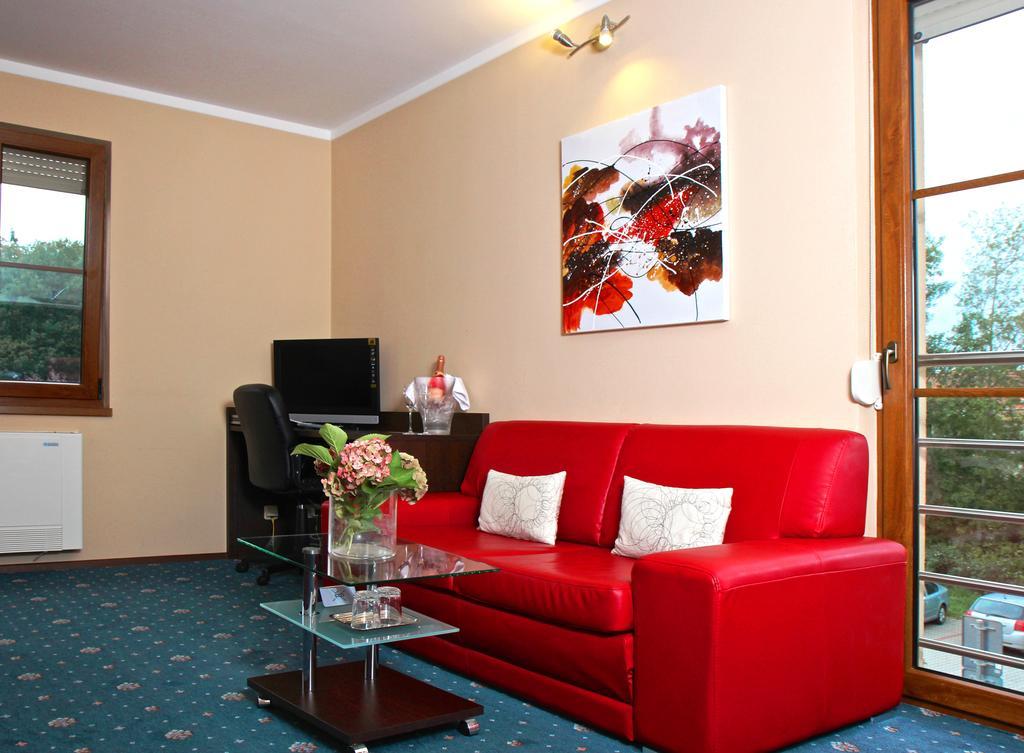 Triple Room,119083225:JPEG