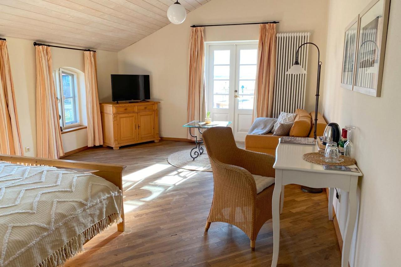 Doppelzimmer mit Balkon