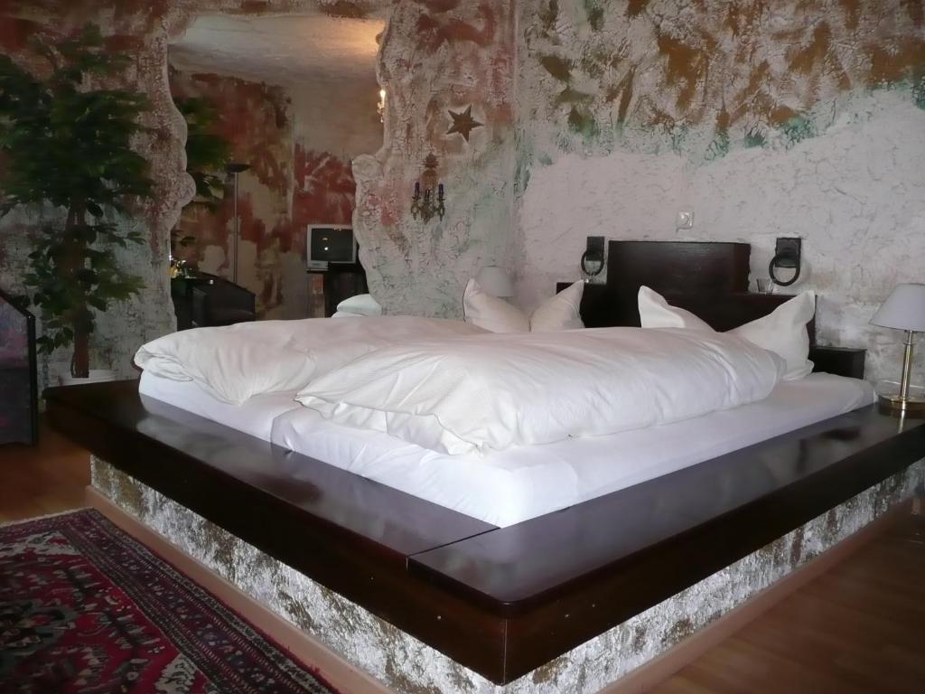 Tower Room,44755645:JPEG