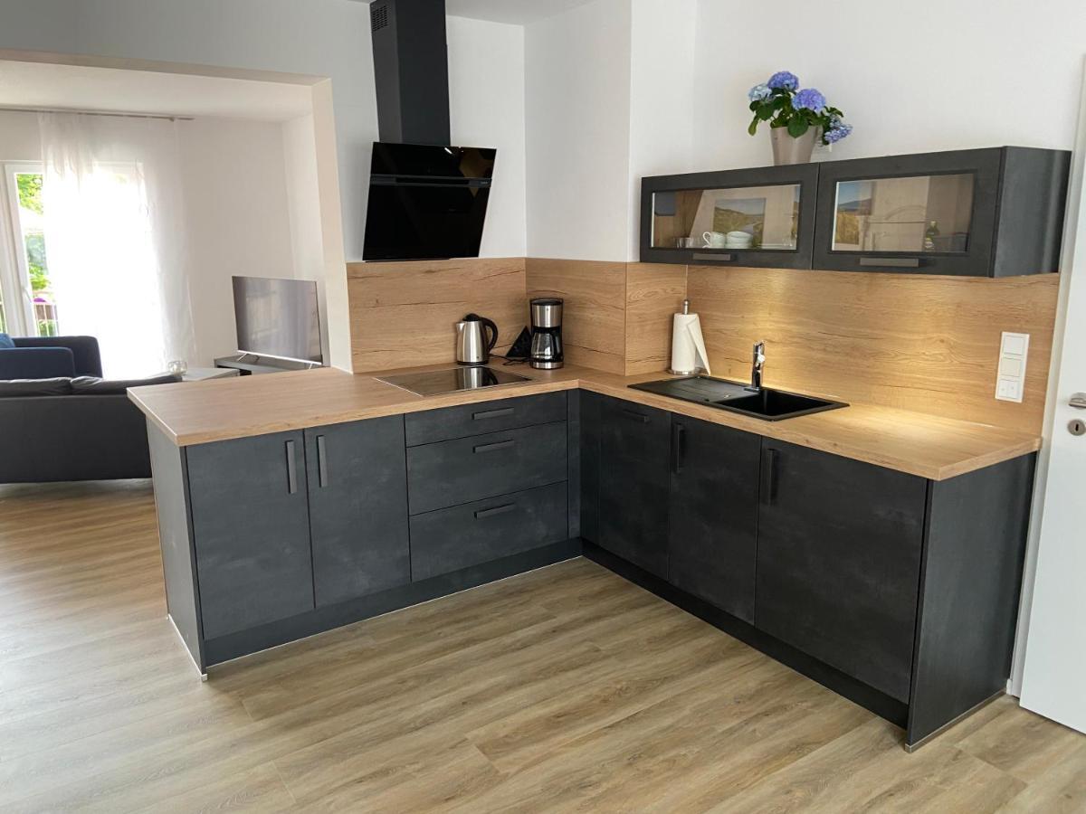 Apartment mit Balkon