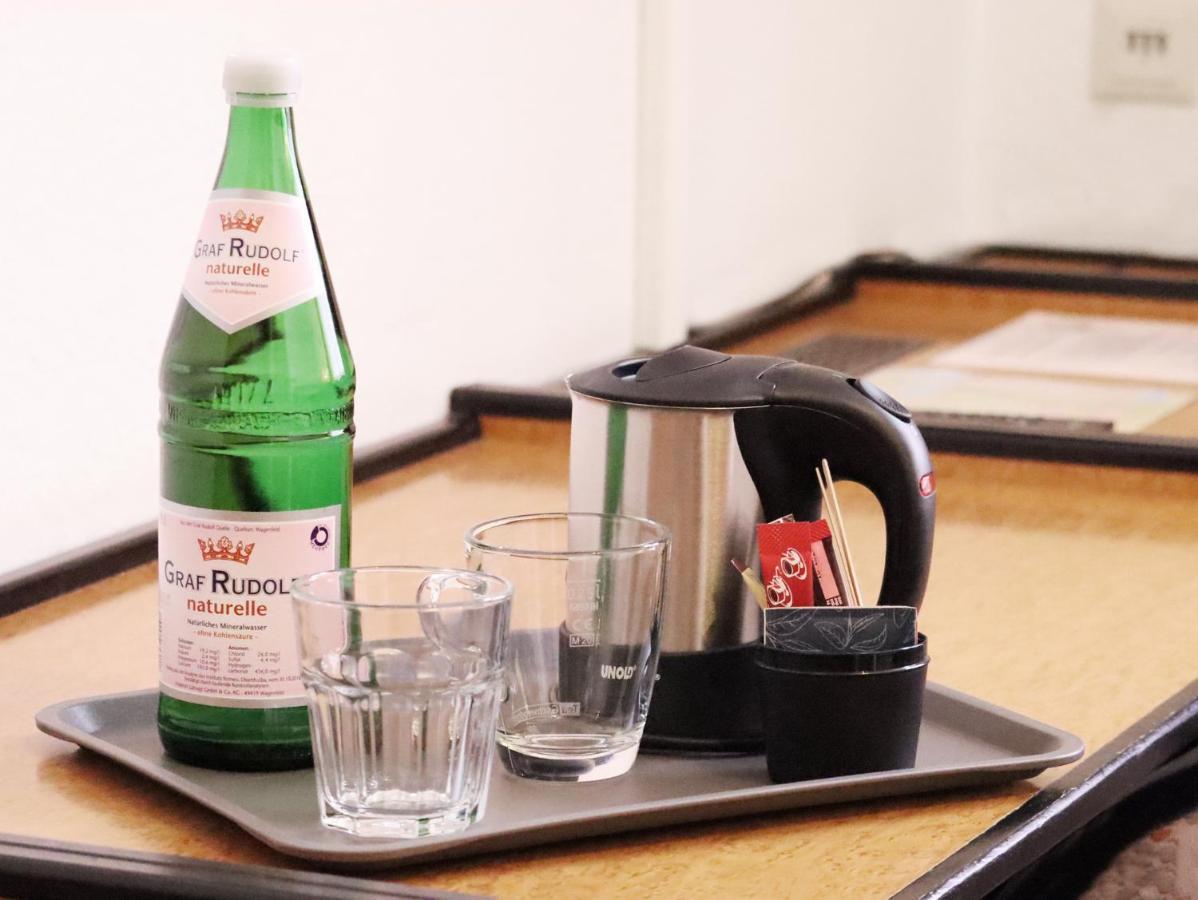 Single Room,1305786193:JPEG