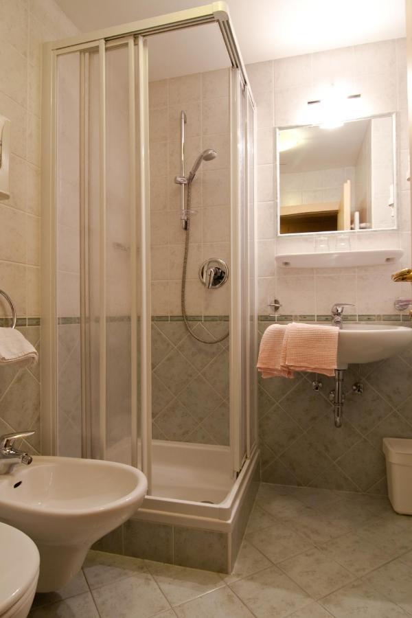 Doppelzimmer mit Balkon