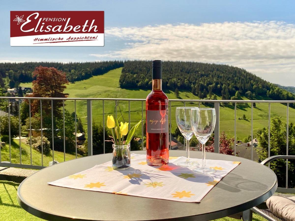 Familienzimmer mit Terrasse
