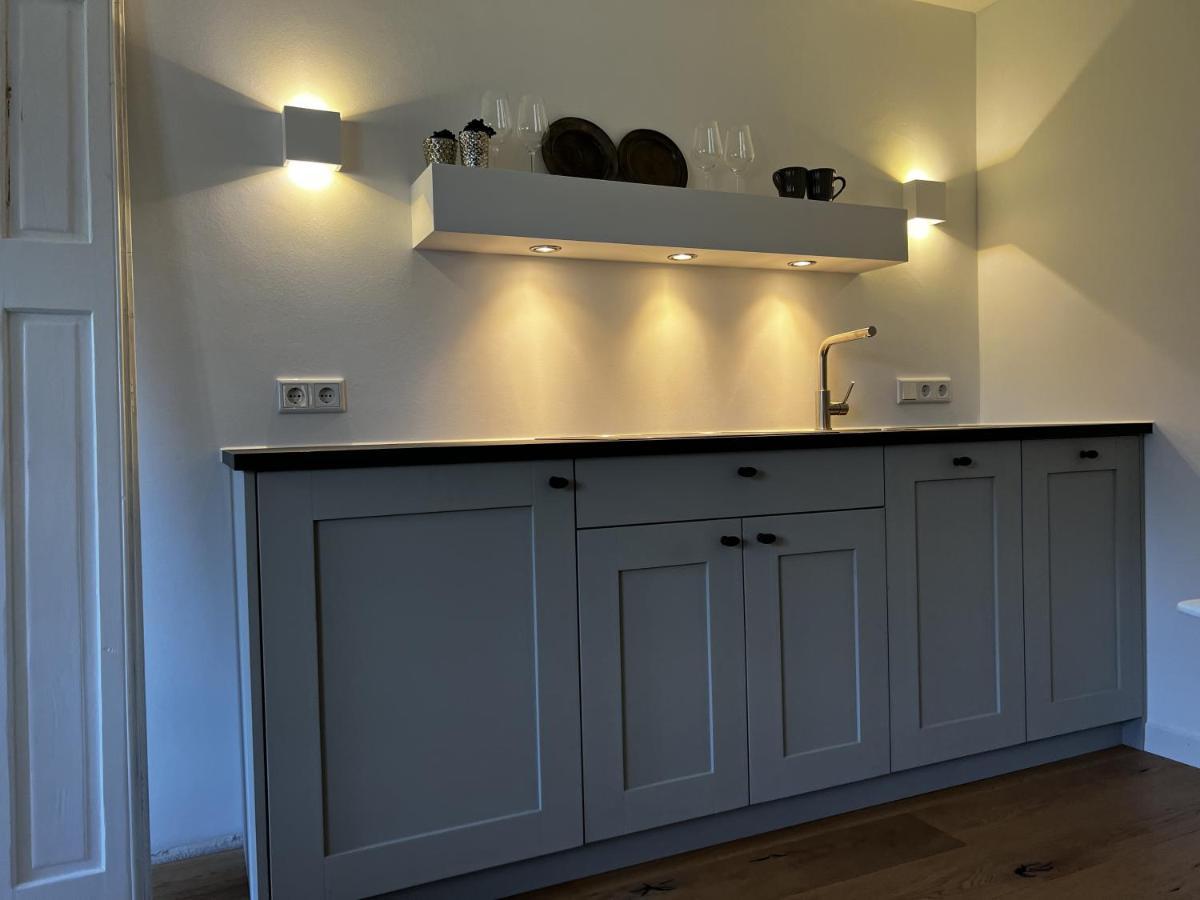 One-Bedroom Apartment,1258366609:JPEG