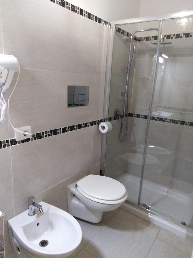 Deluxe Double Room with Balcony,1295688346:JPEG