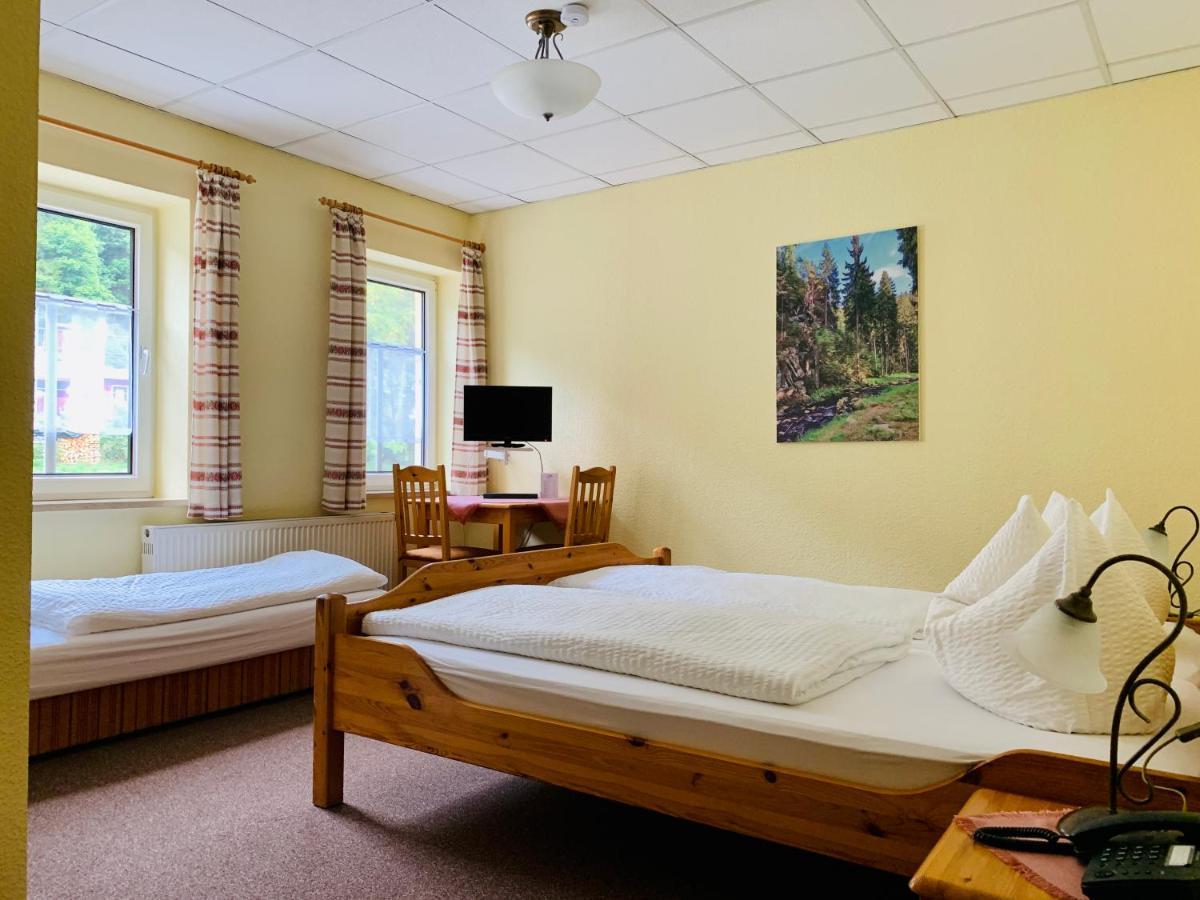 Doppelzimmer mit Zustellbett