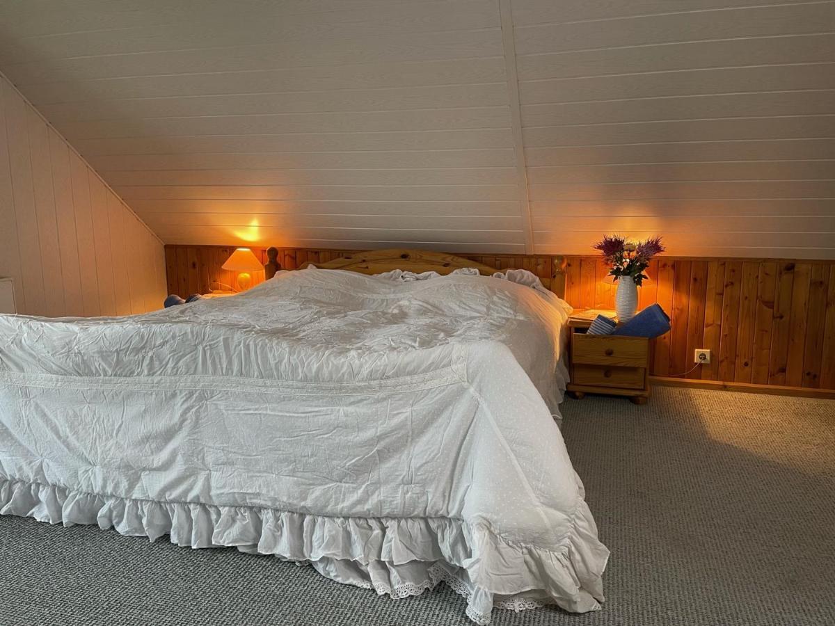 Doppelzimmer mit Balkon