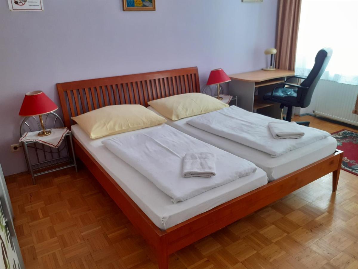 Standard Apartment,1338630383:JPEG