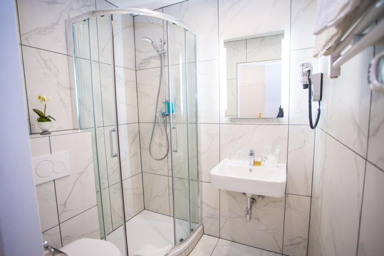Doppelzimmer mit Zustellbett