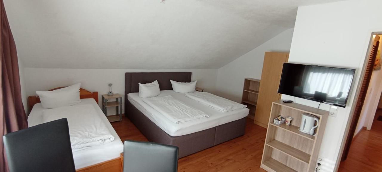 Triple Room,1344491939:JPEG