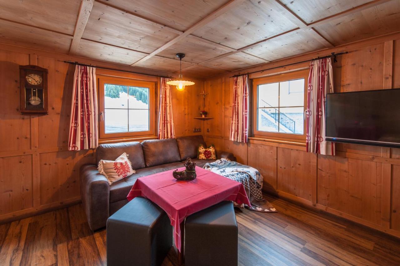 Three-Bedroom Apartment,1356158735:JPEG
