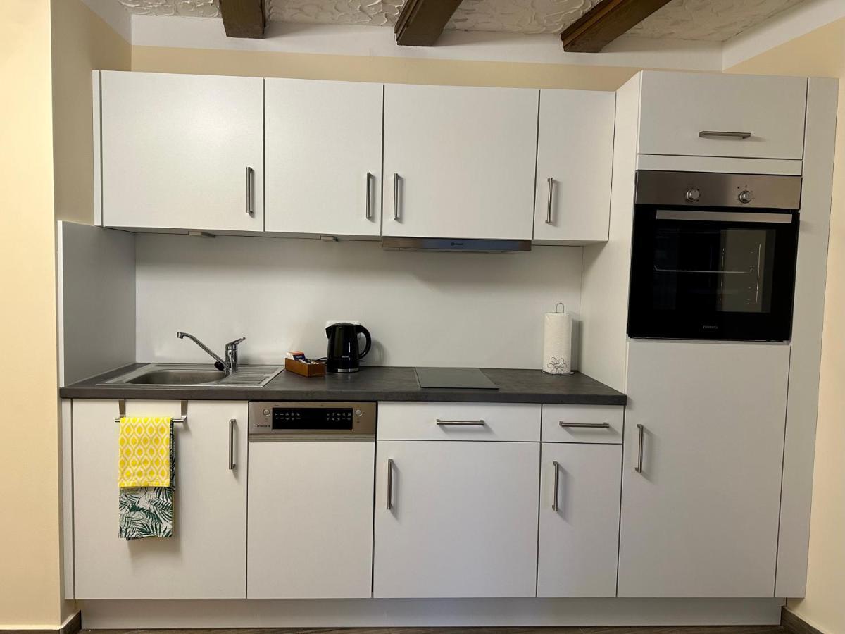 Apartment mit Balkon