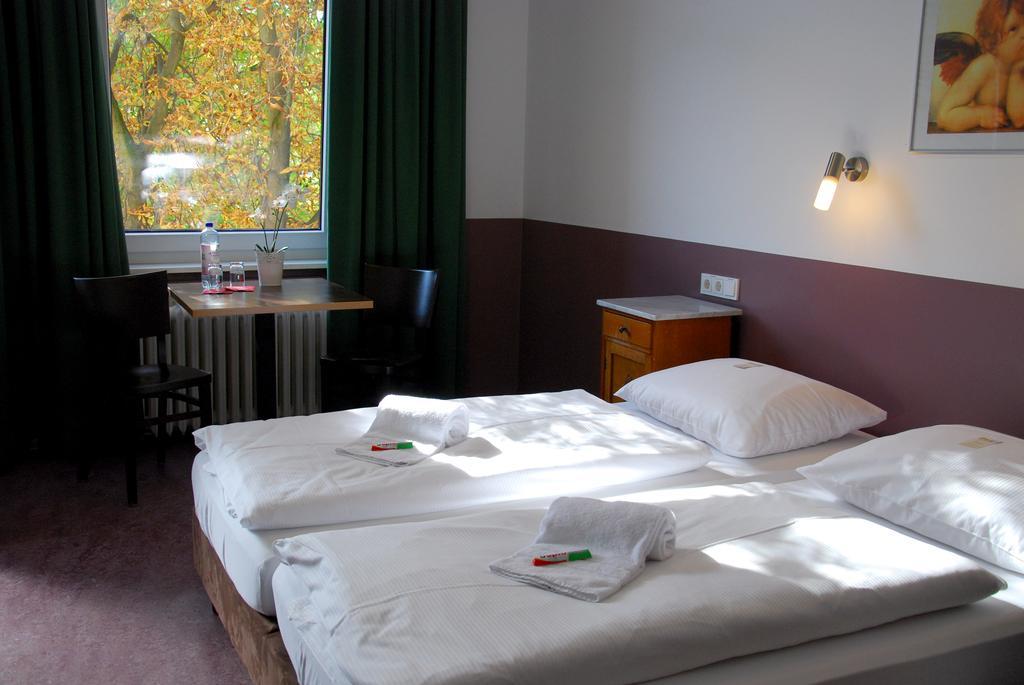 Twin Room,27804440:JPEG