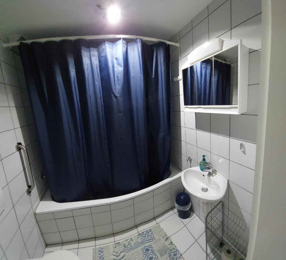 Single Room,1397607497:JPEG