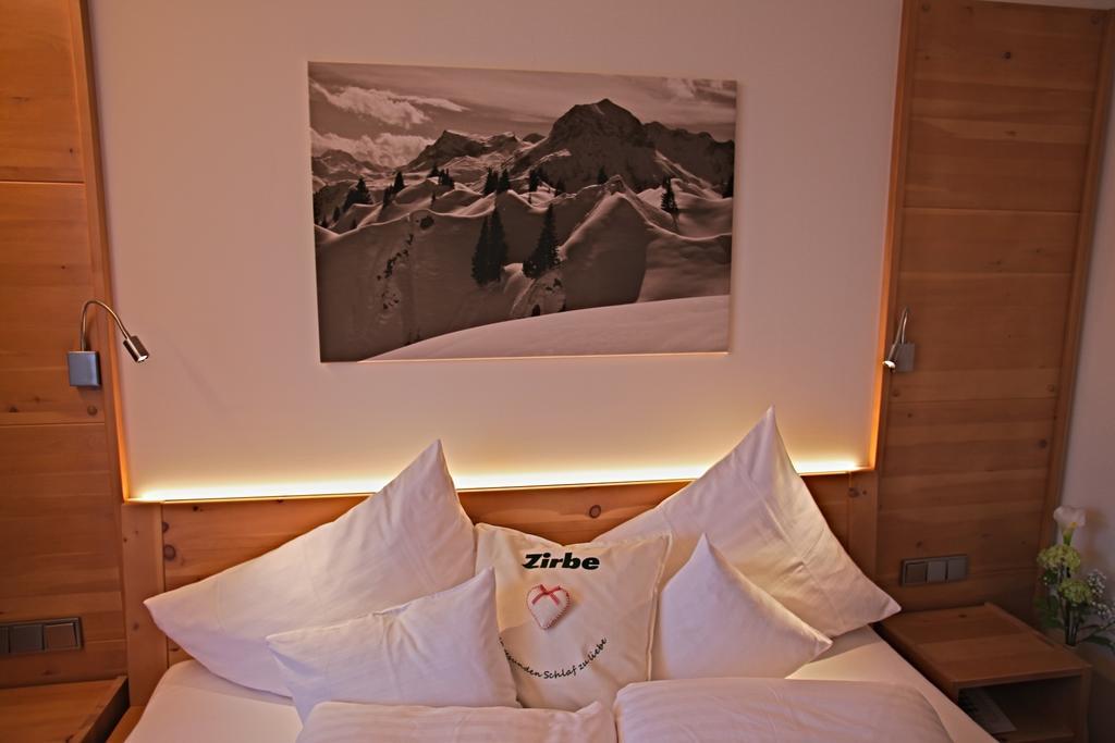 Doppelzimmer mit Balkon