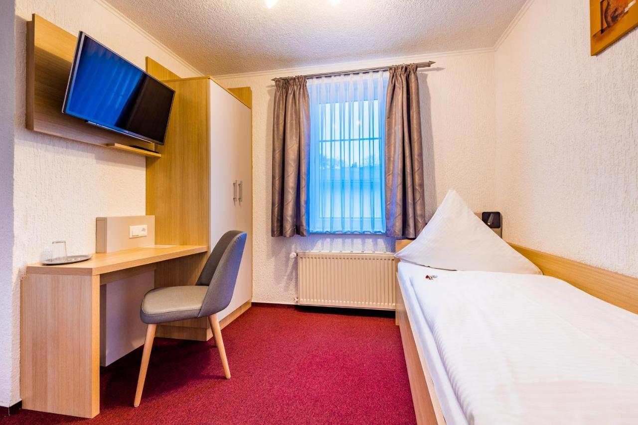 Single Room,1414265702:JPEG