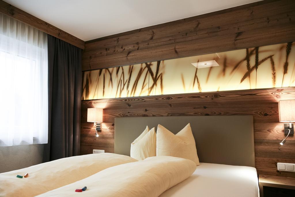 Double Room,370649305:JPEG