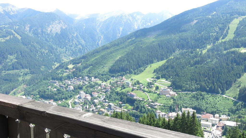 Doppelzimmer mit Balkon