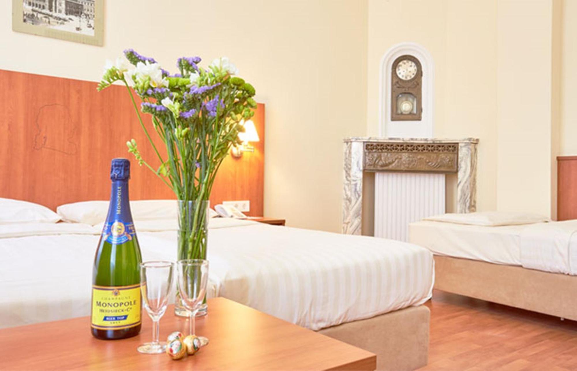 Basic Triple Room,1434066838:JPEG