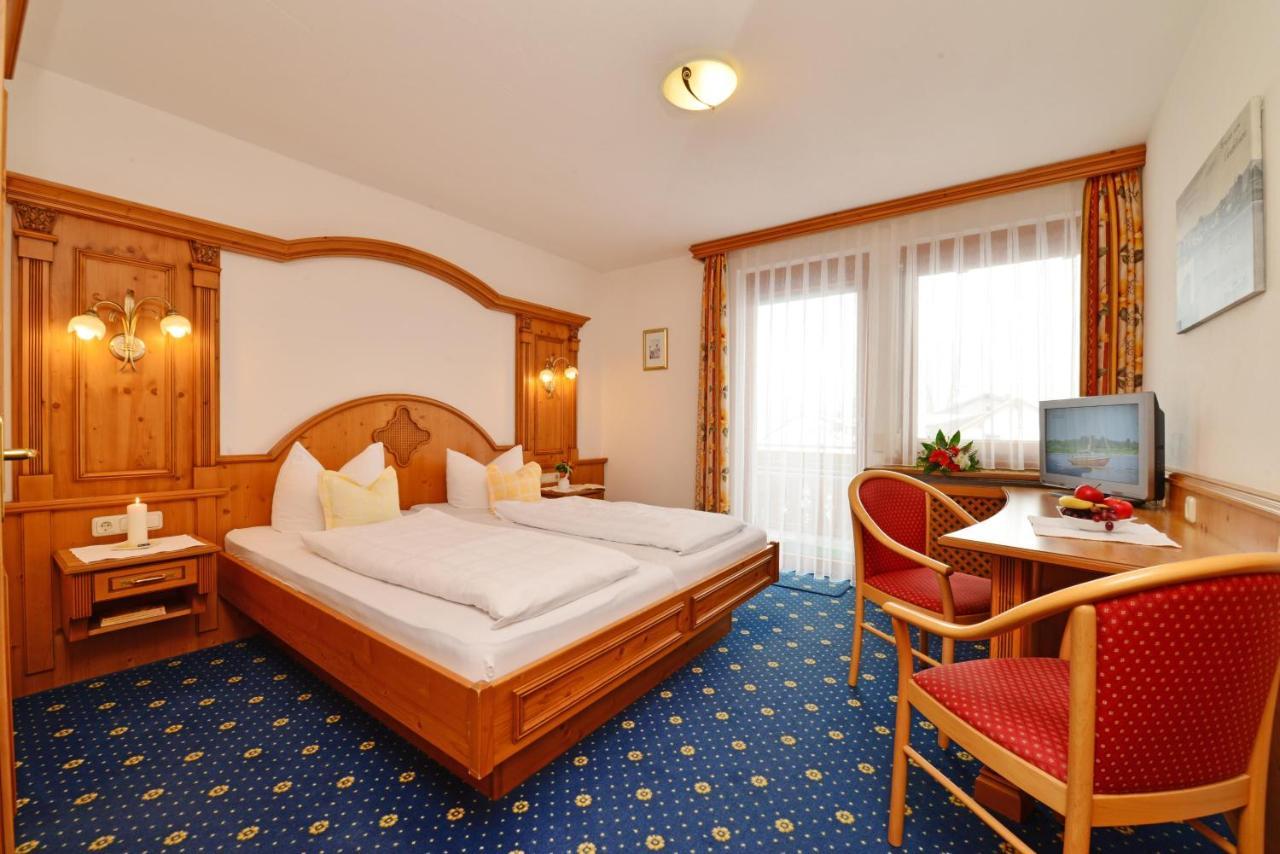 Doppelzimmer mit Balkon