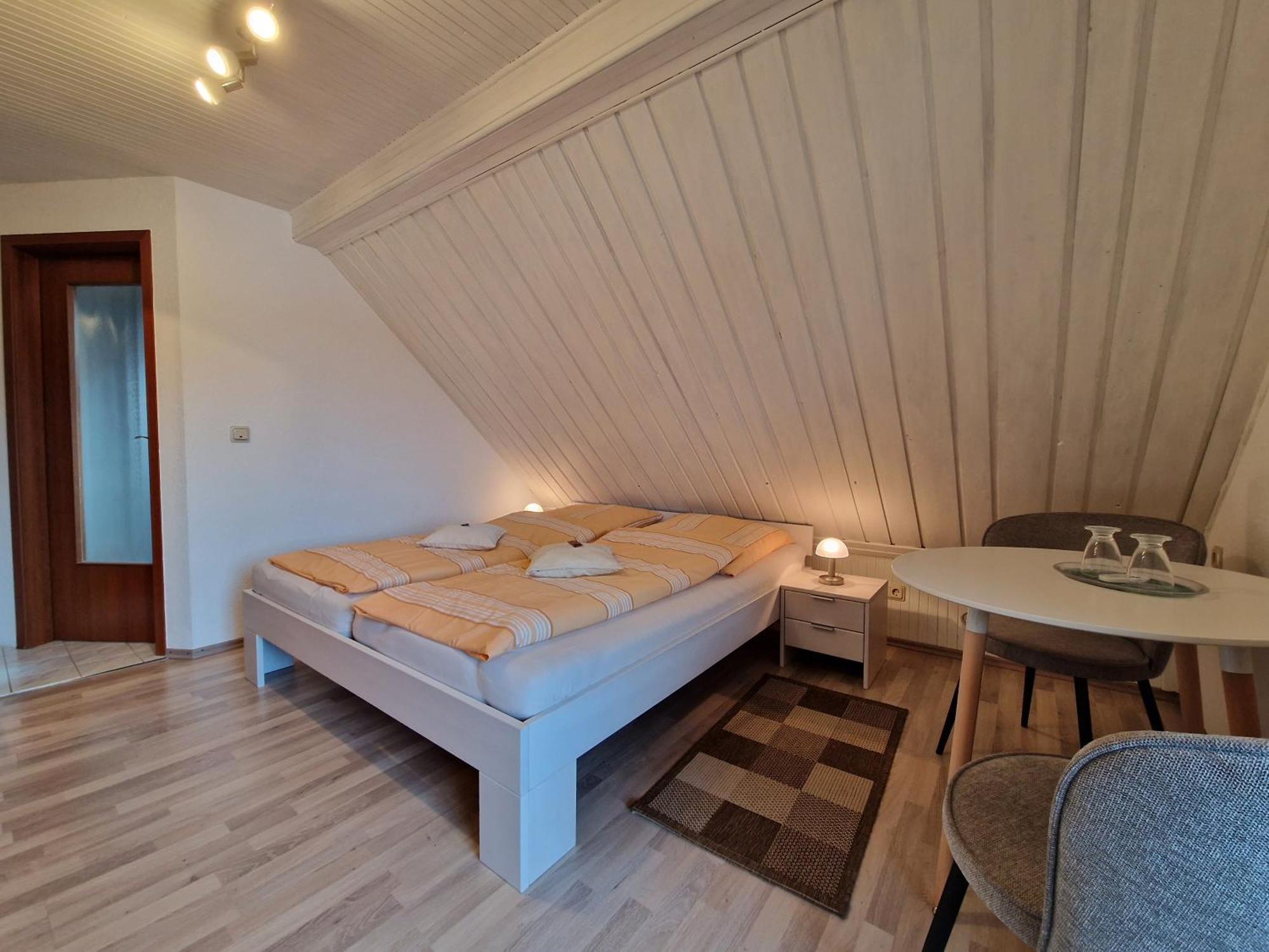 Doppelzimmer mit Balkon