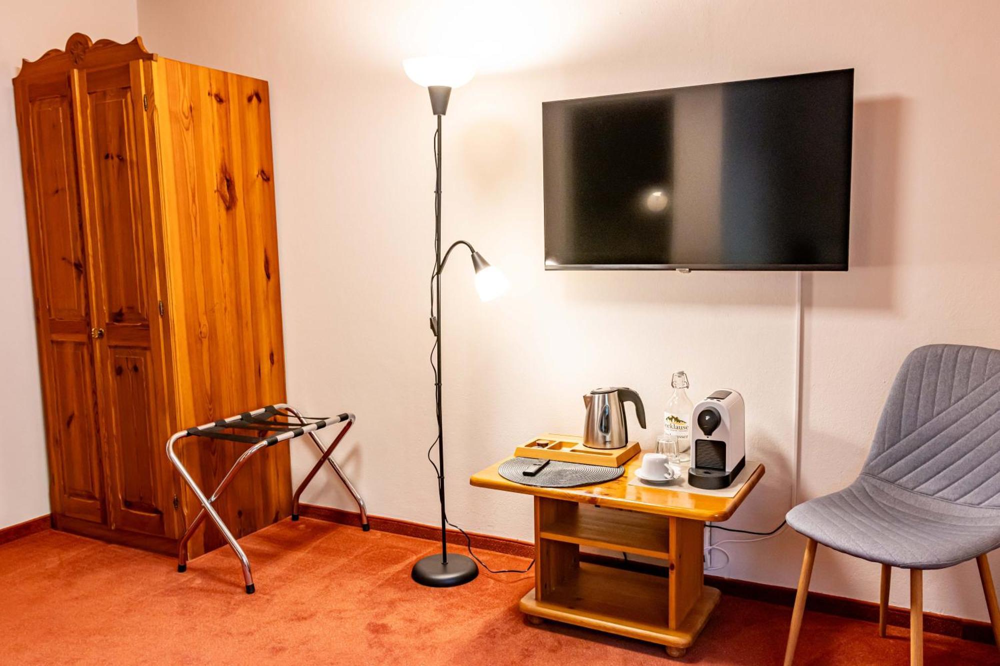 Budget Single Room,1504666522:JPEG