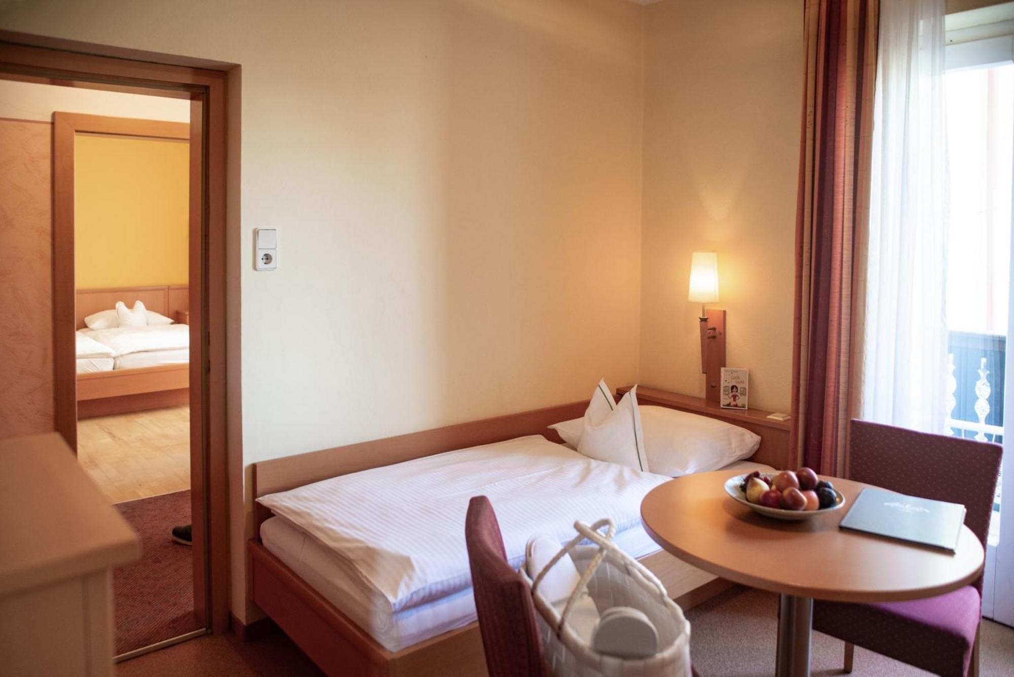 Standard Zweibettzimmer mit Bergblick