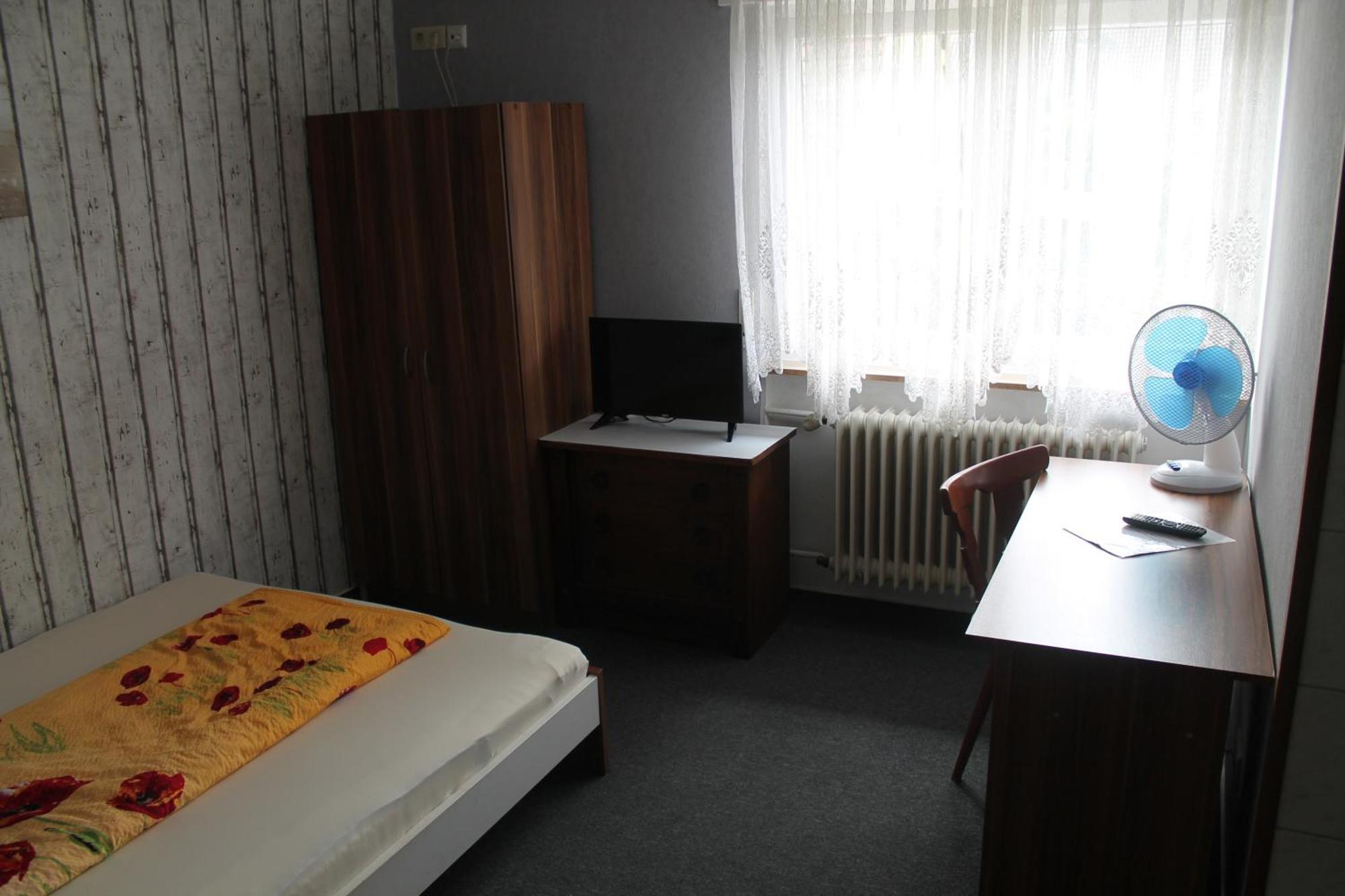 Single Room Shared Toilet,442607673:JPEG