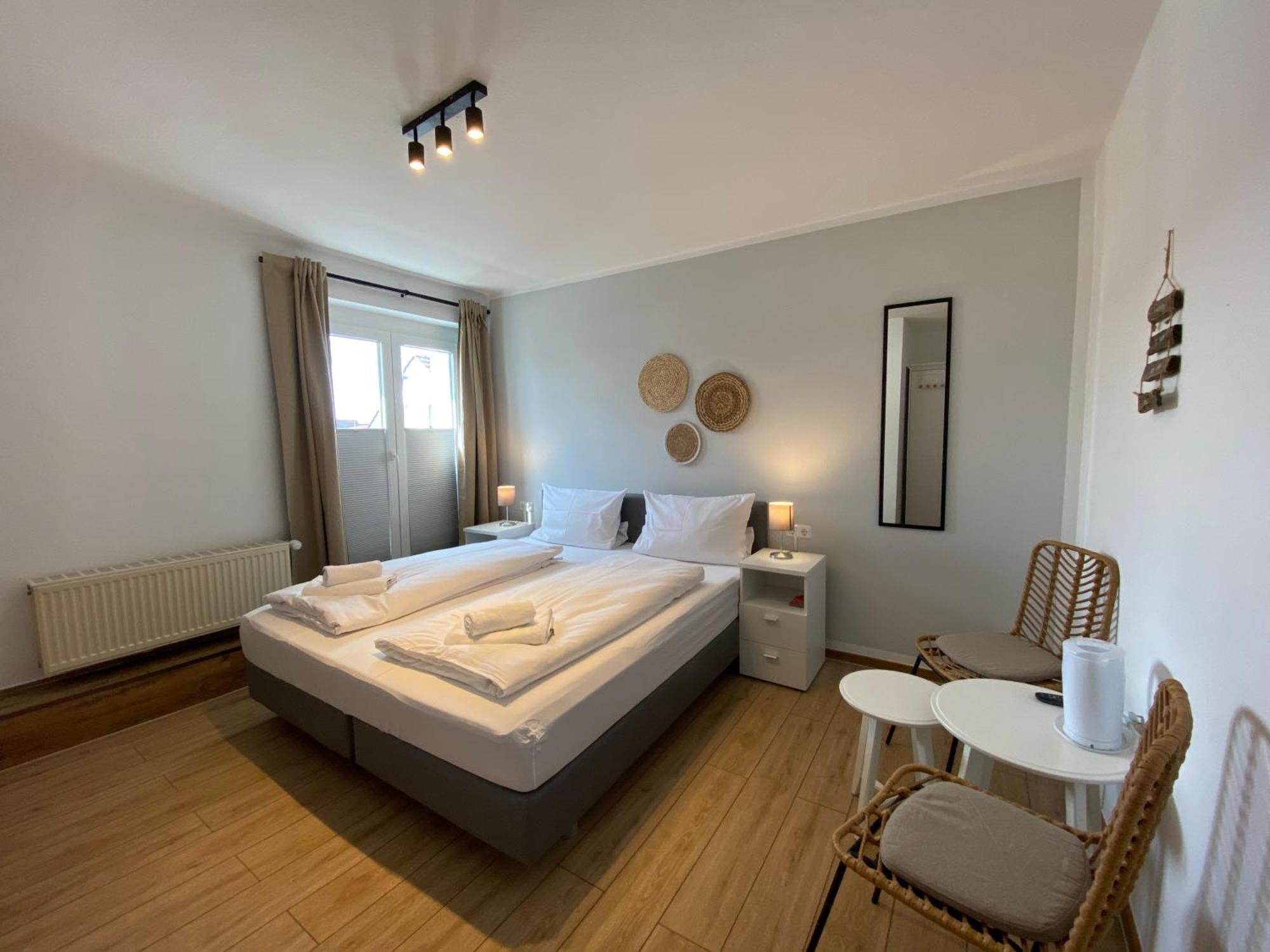 Doppelzimmer mit Balkon